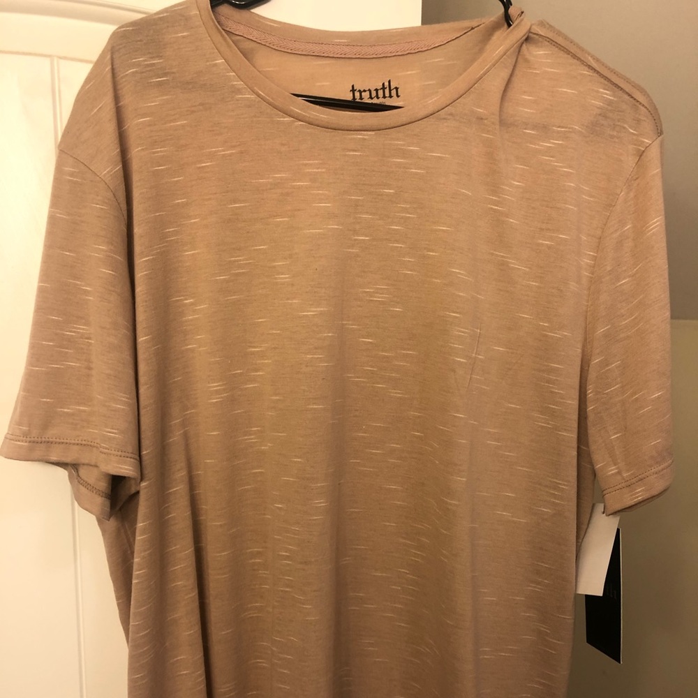 Causal T-Shirt